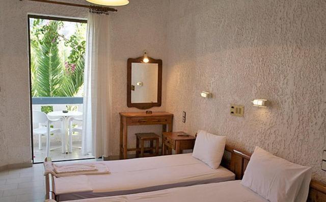 Fevro Hotel Agia Galini Kamer foto