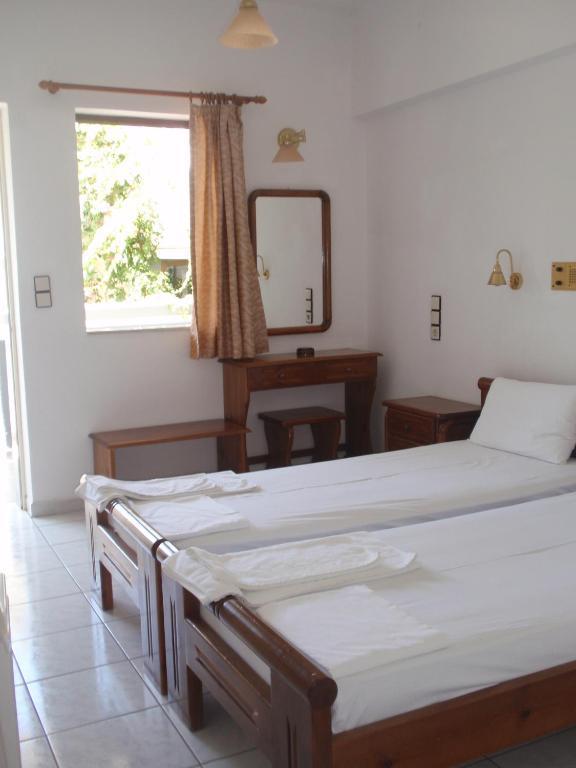 Fevro Hotel Agia Galini Kamer foto
