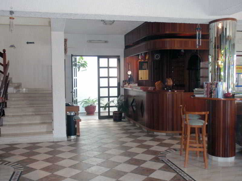 Fevro Hotel Agia Galini Buitenkant foto